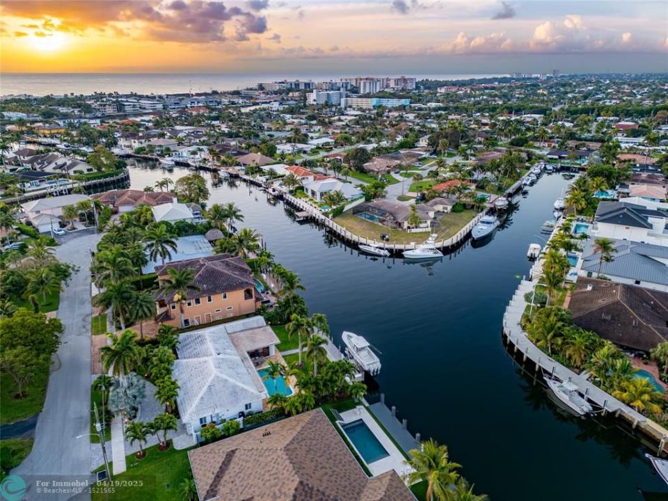 1410 SE 12th Street, Deerfield Beach, Florida 33441