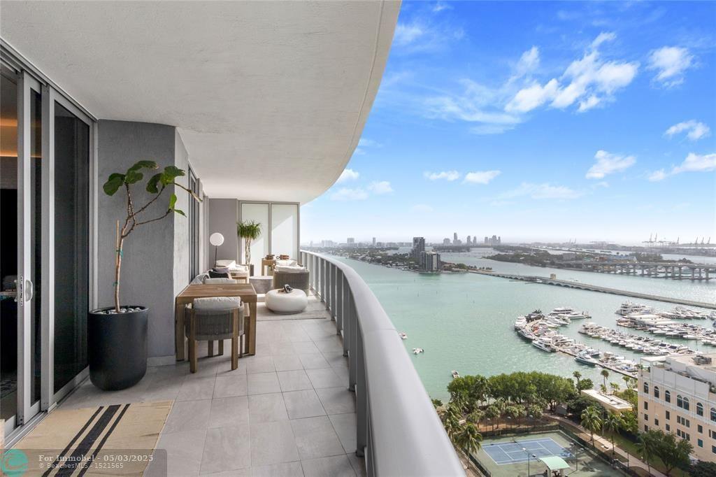 488 NE 18th St 2010, Aria/bay, Miami, Florida 33132