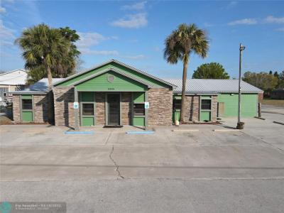 2405 US Highway 441, Okeechobee, Florida 34974, Estados Unidos