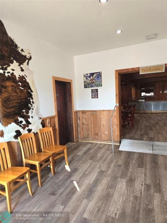 2405 US Highway 441, Okeechobee, Florida 34974