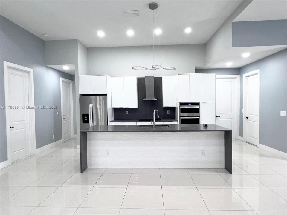 314 CHIQUITA BLVD N, Cape Coral, Florida 33993, Amerika Birleşik Devletleri