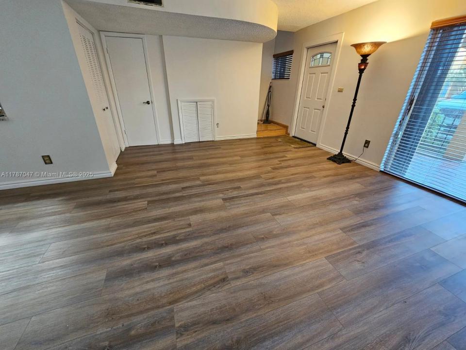 13745 SW 84th St A, Miami, Florida 33183