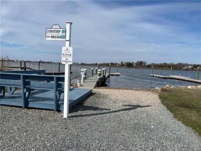 691 Succotash Road, South Kingstown, RI 02879, USA