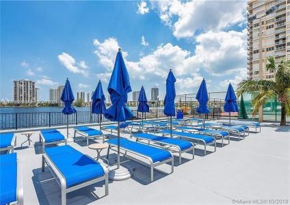 2750 NE 183rd St 1805, Aventura, Florida 33160, USA