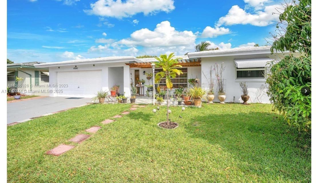 4941 NW 55th Ct, Tamarac, Florida 33319, USA