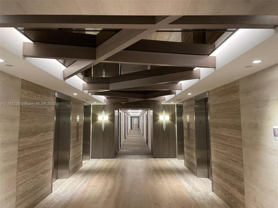 2301 COLLINS AV 1221, Miami Beach, Florida 33139, Stati Uniti