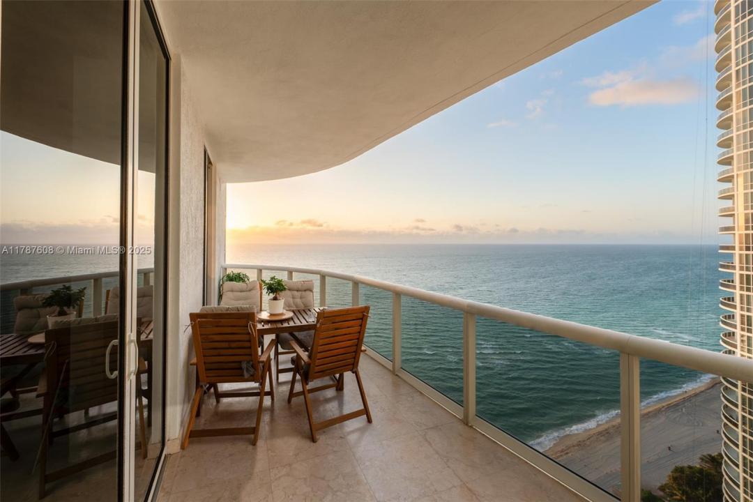 15901 Collins Ave 2502, Sunny Isles Beach, 佛罗里达州 33160, 美国