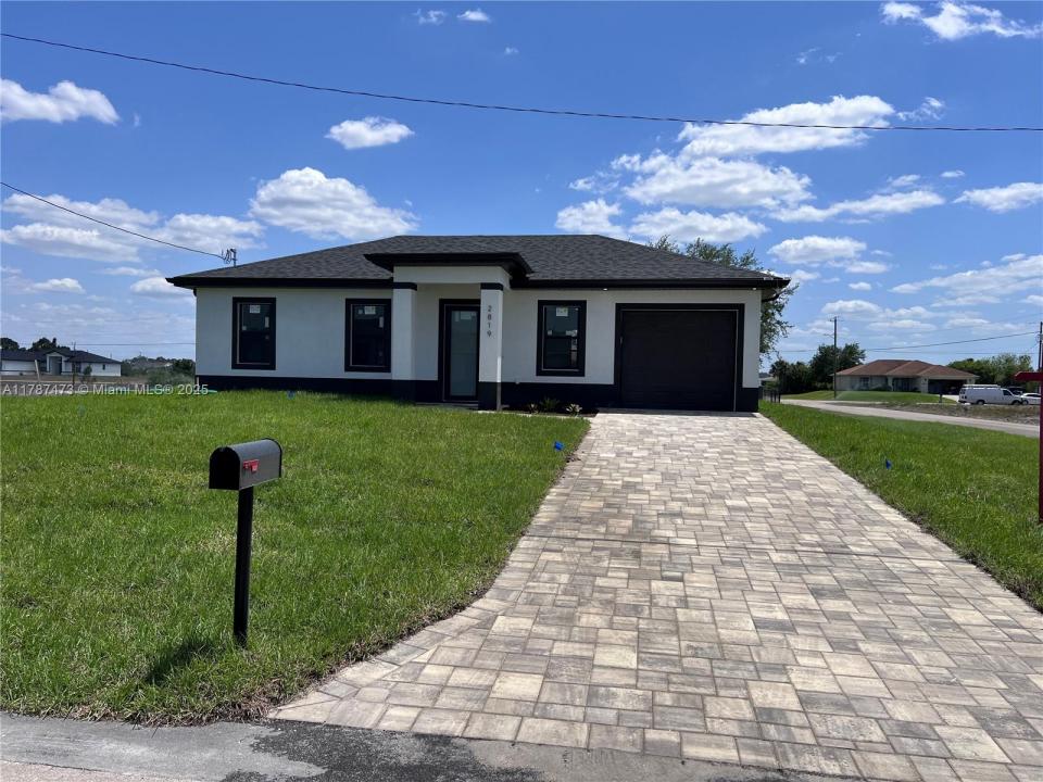 2819 18TH ST SW, Lehigh Acres, Florida 33976, Amerika Birleşik Devletleri