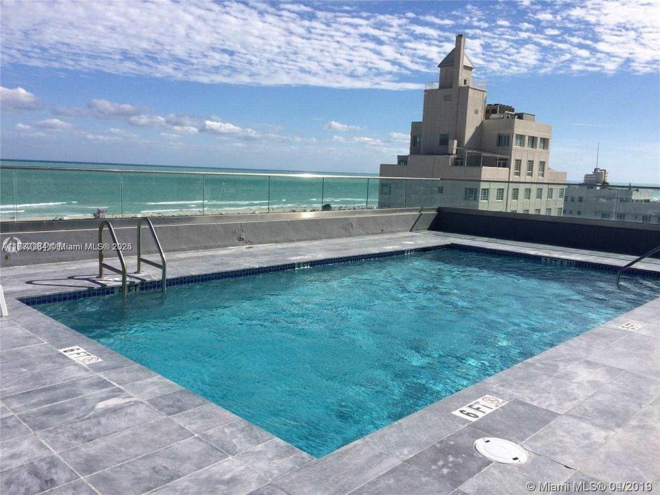 1255 Collins Ave 507, Miami Beach, Floryda 33139, USA