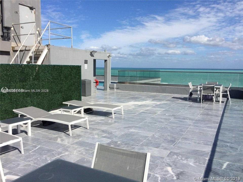1255 Collins Ave 507, Miami Beach, Floryda 33139, USA