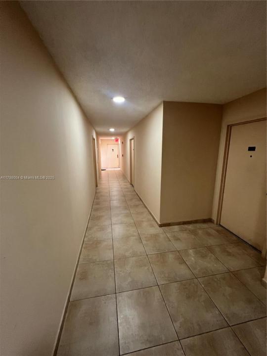 5280 NW 7th St 306, Miami, פלורידה 33126, ארצות הברית של אמריקה 