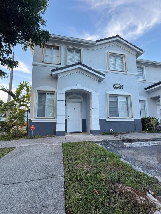 7353 NW 174th Ter 107, Hialeah, Flórida 33015, Estados Unidos