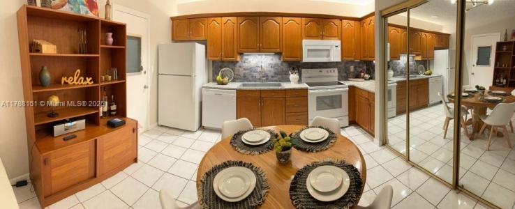 1520 Mckinley St 118E, Hollywood, Florida 33020, USA