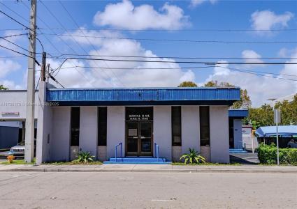 16350 NE 12th Ave, North Miami Beach, Florida 33162, USA
