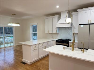 1403 Hunting Hill Drive, Cumberland, Rhode Island 02864
