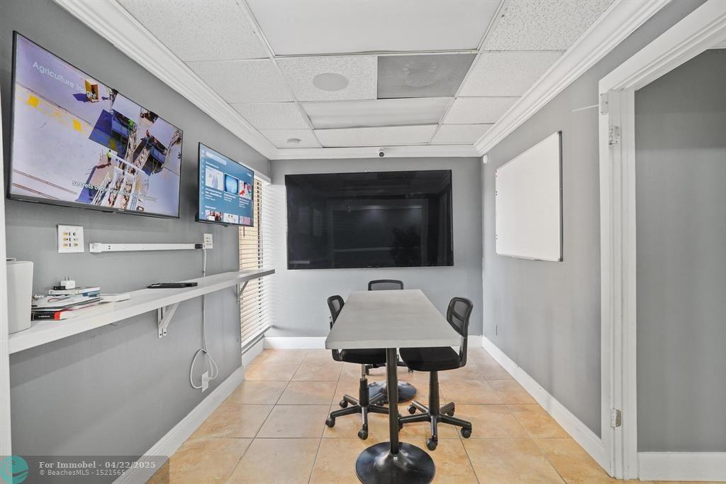 2331 N State Road 7 219, Lauderdale Lakes, Florida 33313