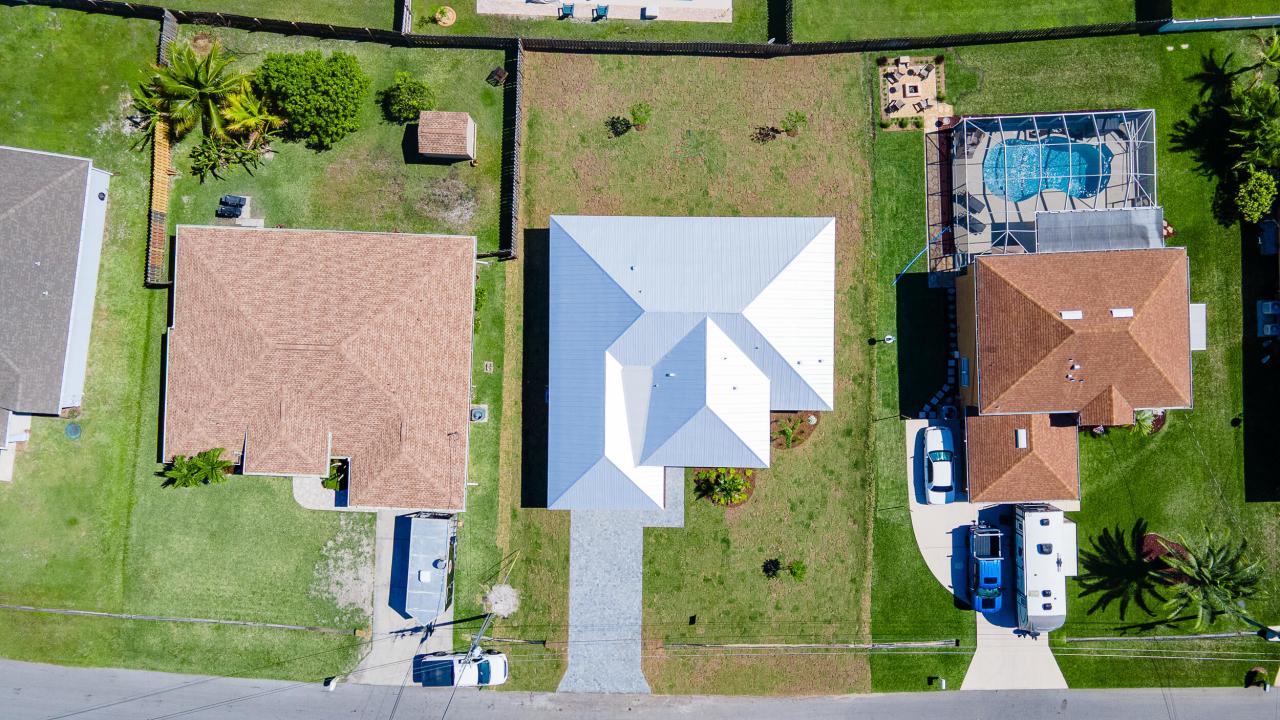 5271 NW Mayfield Lane, Port Saint Lucie, Florida 34983