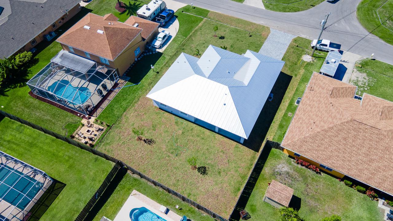 5271 NW Mayfield Lane, Port Saint Lucie, Florida 34983
