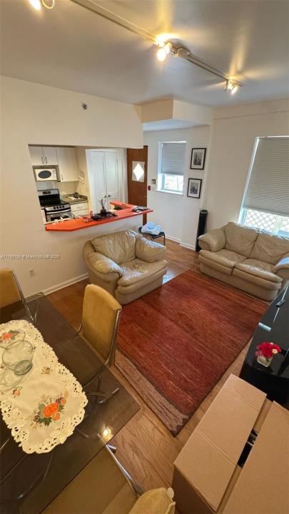 1614 Pennsylvania Ave 1E, Miami Beach, Florida 33139