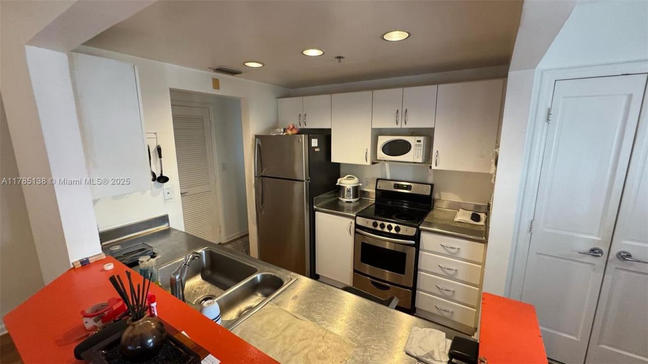 1614 Pennsylvania Ave 1E, Miami Beach, Florida 33139