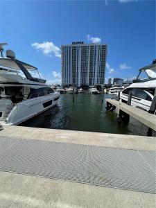 17211 Biscayne Blvd #100, North Miami Beach, Florida 33160