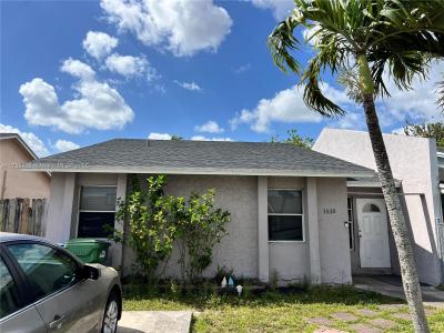 3530 NW 194th Ter, Miami Gardens, Florida 33056, USA