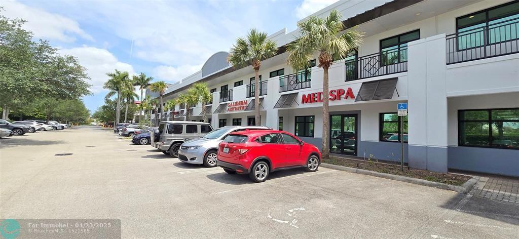 9200 Belvedere Road 101, Royal Palm Beach, Florida 33411