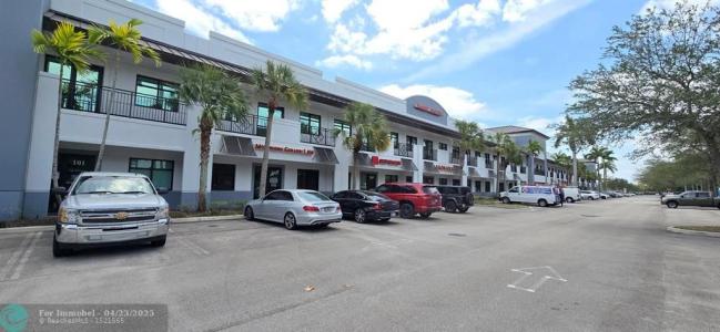 9200 Belvedere Road 101, Royal Palm Beach, Florida 33411