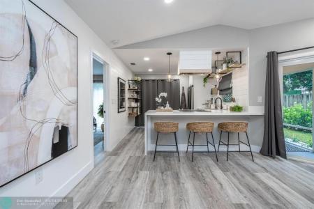 4244 SW 72nd Way, Davie, Florida 33314