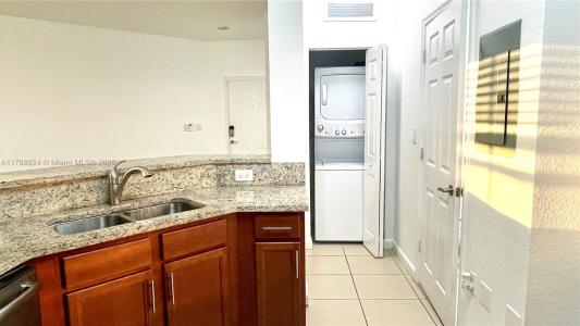 10620 NW 88th St 205, Doral, Florida 33178, USA