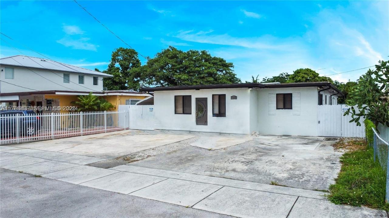7225 SW 21st St, Miami, Florida 33155, USA