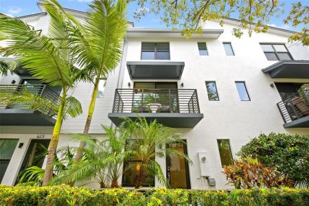 625 NE 22nd Dr, Wilton Manors, Florida 33305, USA