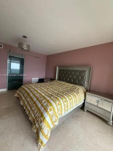 18911 Collins Ave 2804, Sunny Isles Beach, Florida 33160, USA