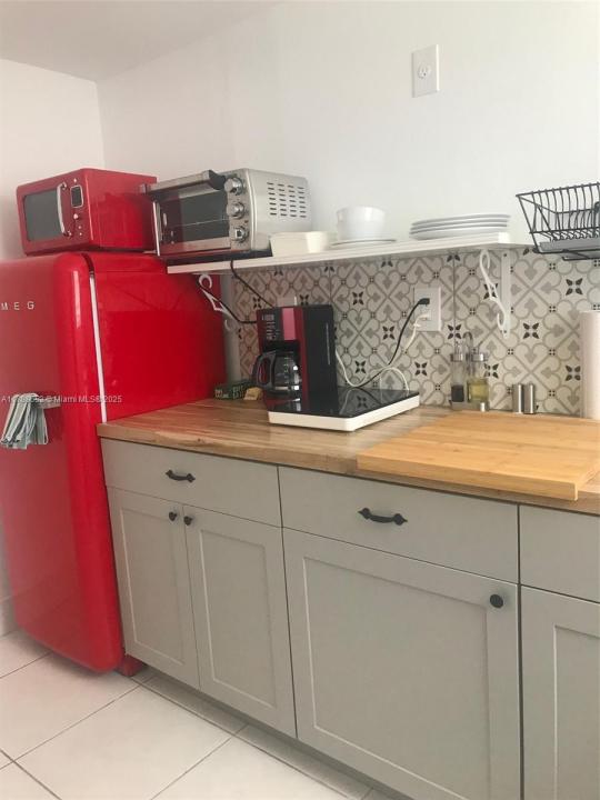 4295 SW 9th Ter 1, Miami, Флорида 33134, Соединенные Штаты
