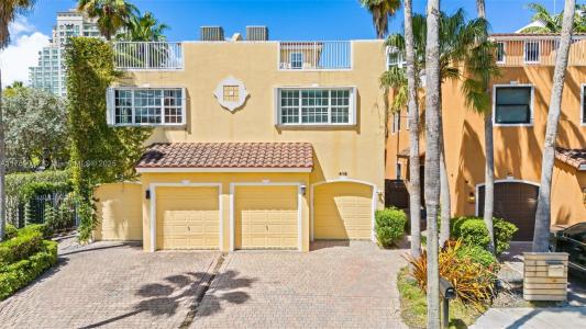 419 SW 5th St 419, Fort Lauderdale, Florida 33315, USA