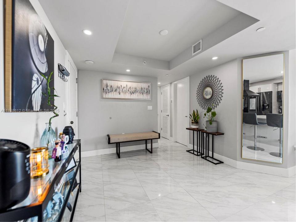 911 E Ponce De Leon Blvd 1601, Coral Gables, 佛羅里達州 33134, 美國
