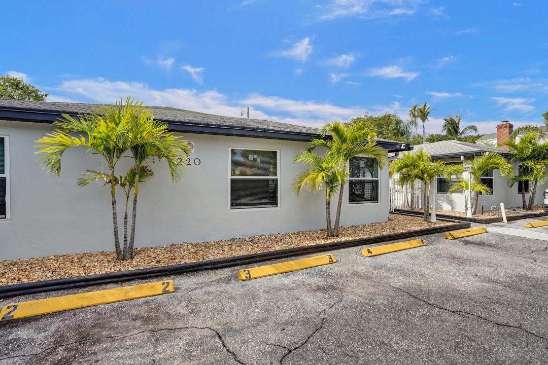 220 Walton Boulevard, West Palm Beach, פלורידה 33405, ארצות הברית של אמריקה 