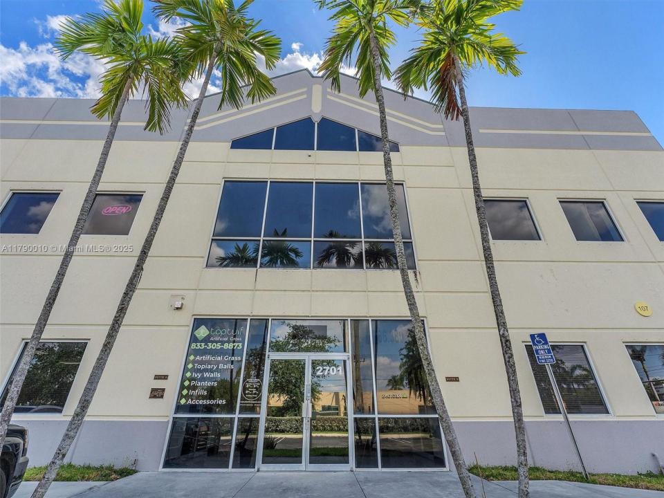 2701 NW 107th Ave, Doral, Florida 33172, Stati Uniti