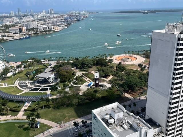 253 NE 2nd St 3807, Miami, Florida 33132, Stati Uniti