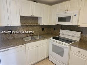 1505 Crescent Cir C31, Lake Park, Florida 33403, USA