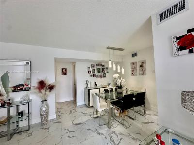 1200 SW 113th Ter 202, Pembroke Pines, Florida 33025, USA