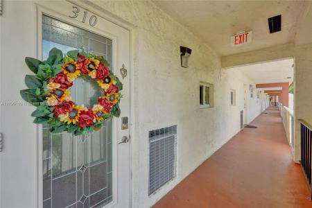 830 S Hollybrook Dr 310, Pembroke Pines, Florida 33025, USA