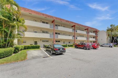 830 S Hollybrook Dr 310, Pembroke Pines, Florida 33025, USA