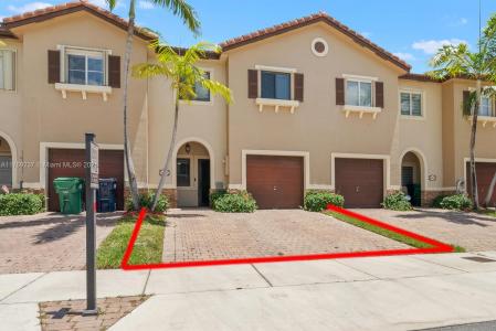 21937 SW 88th Path, Cutler Bay, Florida 33190, USA