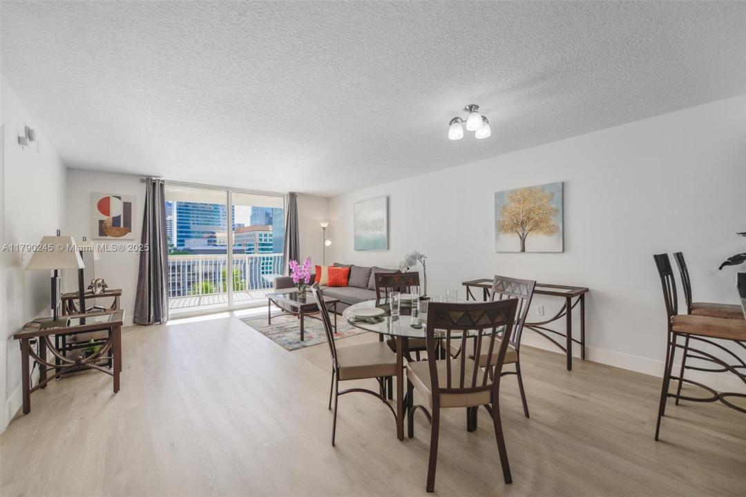 1200 Brickell Bay Dr 1517, Miami, 佛罗里达州 33131, 美国
