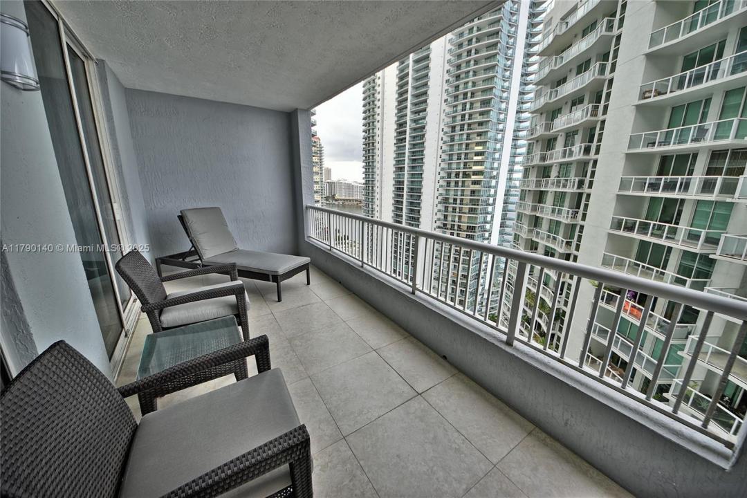 170 SE 14th St 2303, Miami, Floride 33131, États-Unis