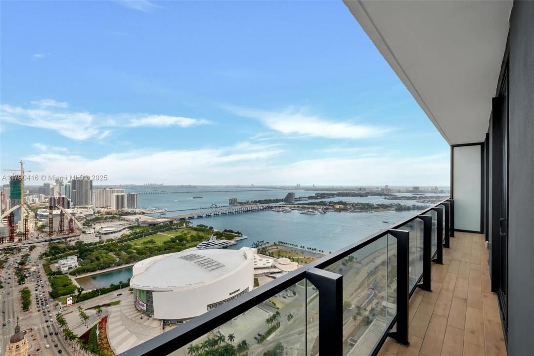 398 NE 5th St 3901, Miami, Floride 33132, États-Unis