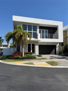 9791 NW 75th St, Doral, Florida 33178, USA