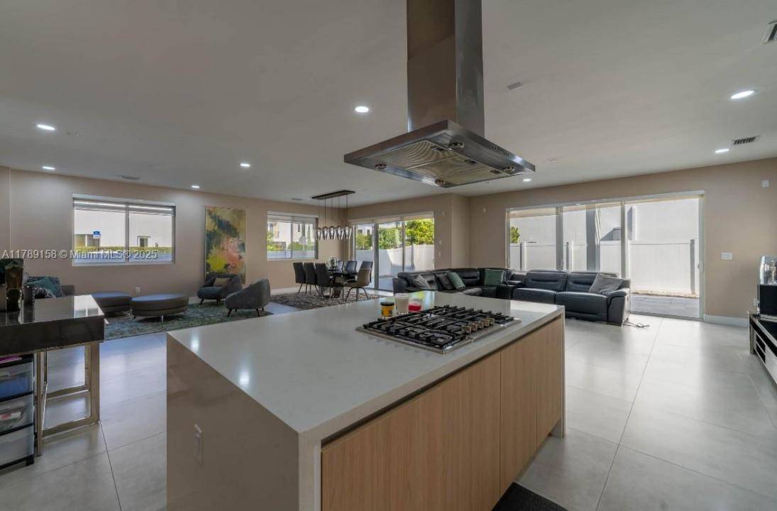 9791 NW 75th St, Doral, Floride 33178, États-Unis
