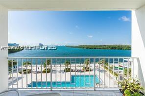 300 Bayview Dr 508, Sunny Isles Beach, Florida 33160, USA